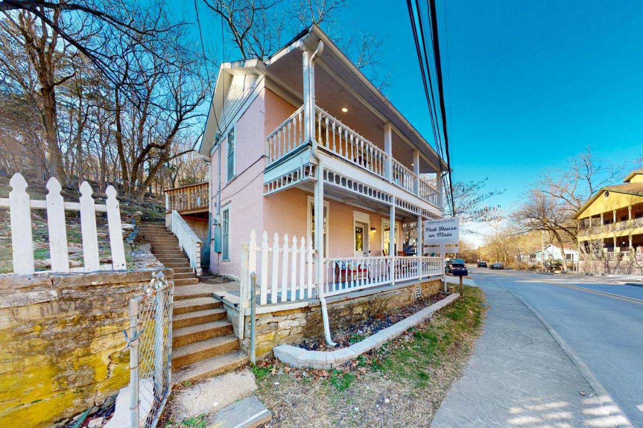 The Pink House On Main - Lower Eureka Springs Exterior foto